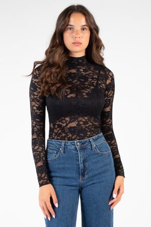 Sydney Lace Scallop Trim Top